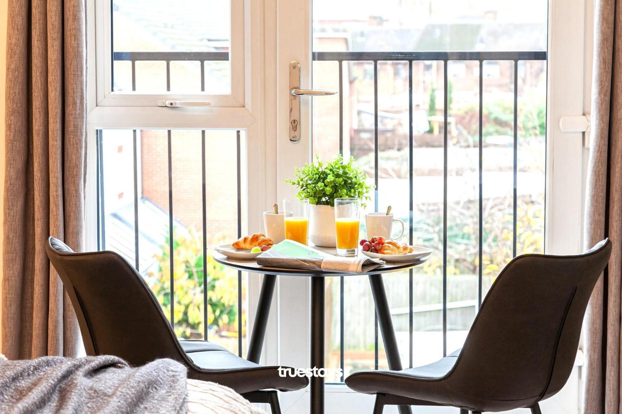Ambassador House By Truestays - Luxury 4 Bedroom House In Stoke-On-Trent Etruria Exteriér fotografie