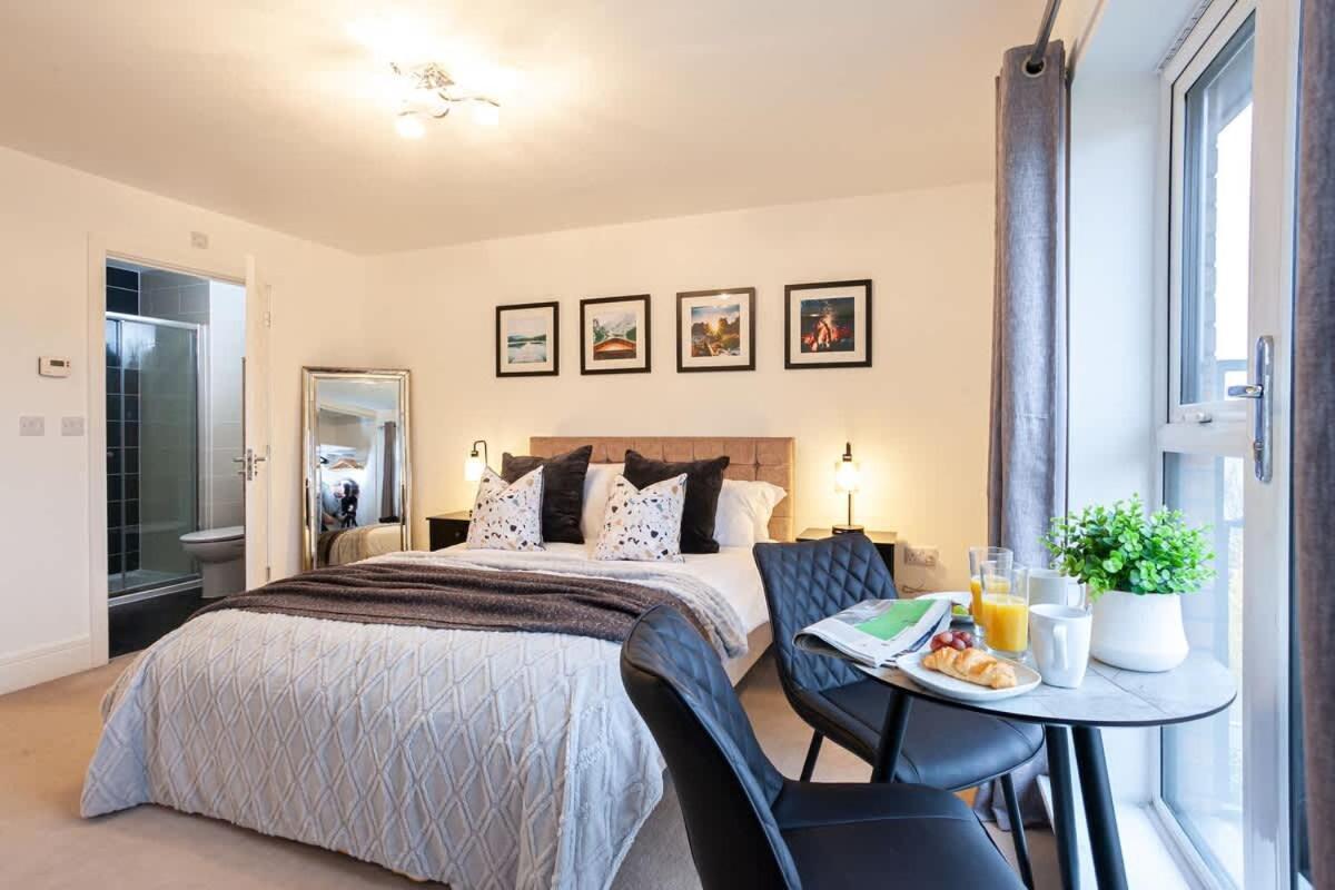 Ambassador House By Truestays - Luxury 4 Bedroom House In Stoke-On-Trent Etruria Exteriér fotografie